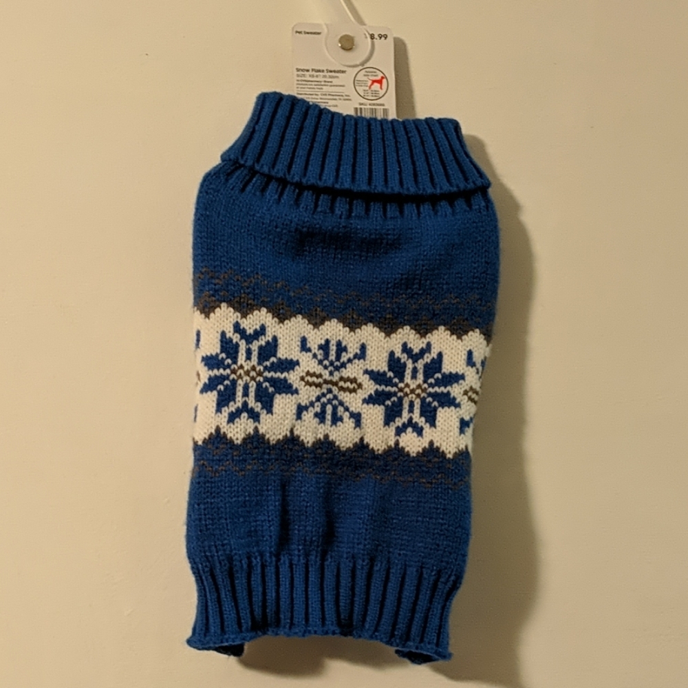 .. Pet sweater
